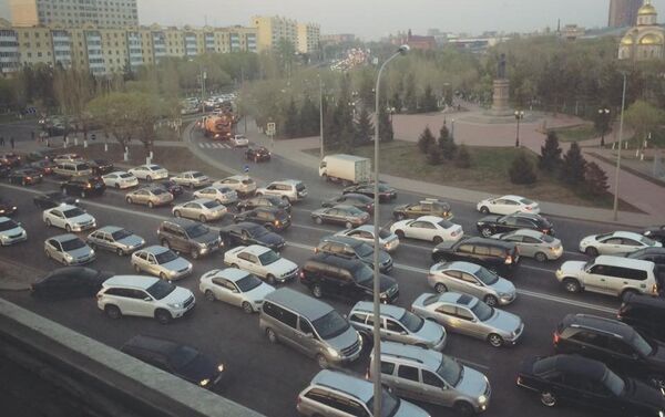 Пробки из-за репетиции парада в Астане - Sputnik Казахстан