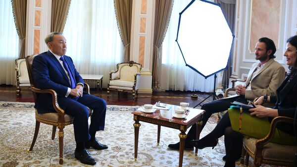 Встреча президента Казахстана Нурсултана Назарбаева с представителями National Geographic - Sputnik Казахстан