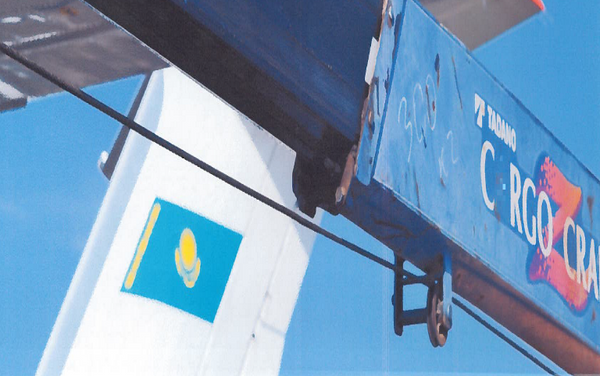 Самолет Нацгвардии РК столкнулся с машиной-манипулятором в аэропорту Астаны - Sputnik Казахстан