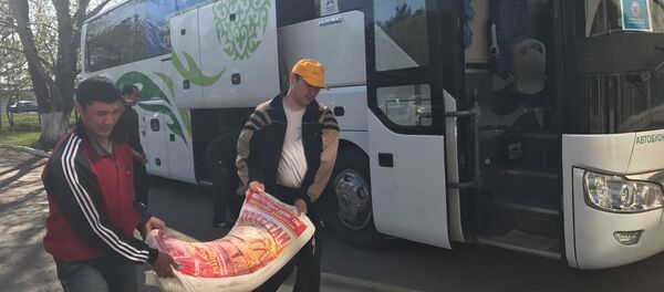 Гуманитарная помощь прибыла в СКО Гуманитарная помощь прибыла в СКО - Sputnik Казахстан