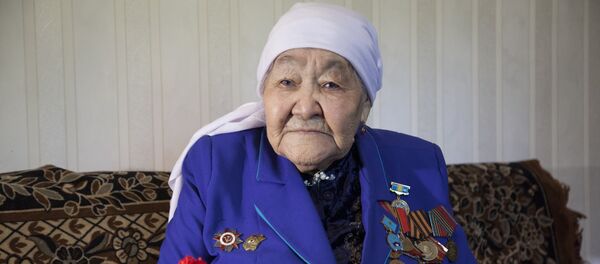 Ветеран Великой Отечественной войны Алтынай Есболатова Ветеран Великой Отечественной войны Алтынай Есболатова - Sputnik Казахстан