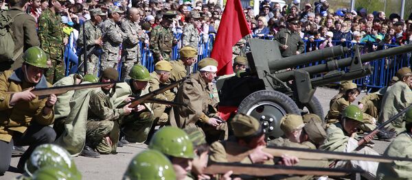 Реконструкция штурма Рейхстага - Sputnik Казахстан