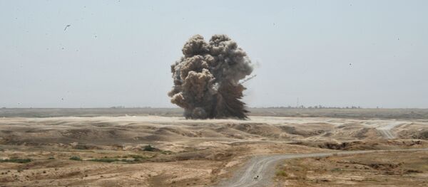 Работы по поиску и удалению мин ИГ в провинции Киркук в Ираке - Sputnik Казахстан