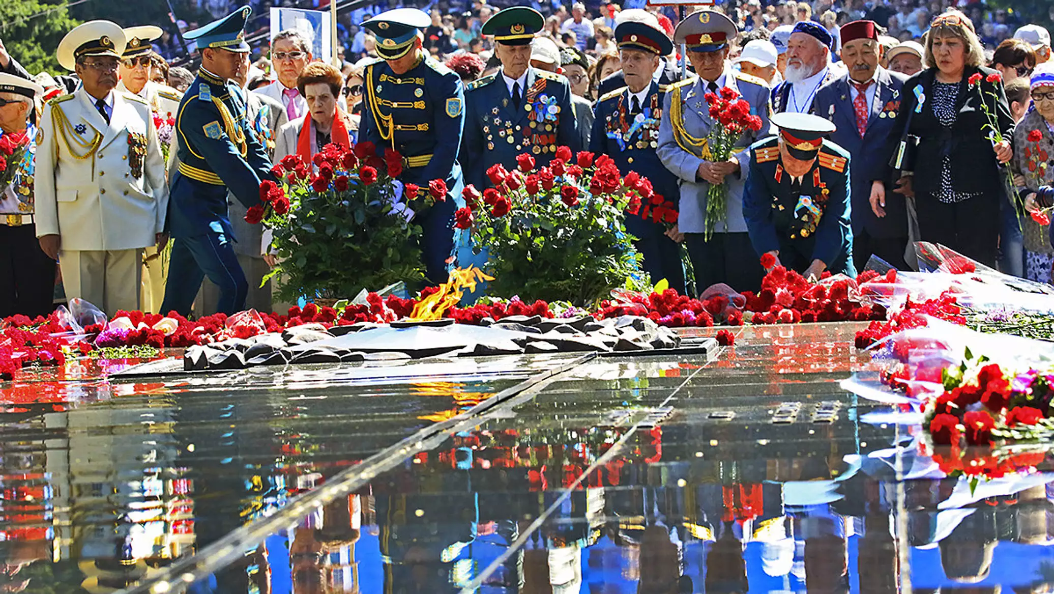 9 мамыр жеңіс күніне презентация