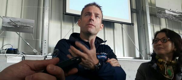 Пилот первого в мире самолета на солнечных батареях Рафаэль Домжан Пилот первого в мире самолета на солнечных батареях Рафаэль Домжан - Sputnik Казахстан