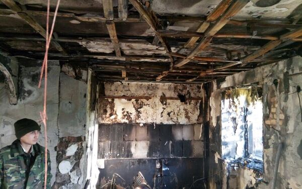 Последствия пожара в жилом доме в Караганде - Sputnik Казахстан