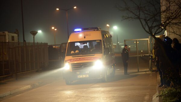 Архивное фото машины скорой помощи и полицейского в Турции - Sputnik Казахстан