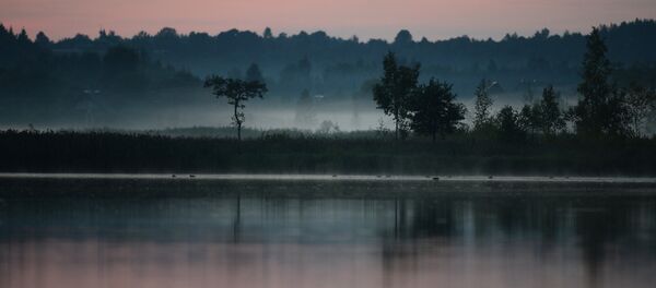 Туман на реке, архивное фото - Sputnik Казахстан