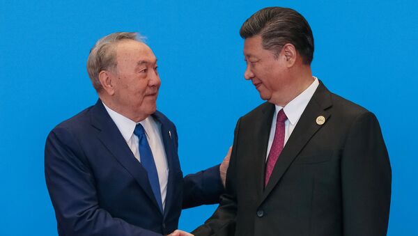 Нурсултан Назарбаев и Си Цзиньпин - Sputnik Казахстан