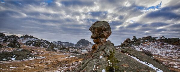 Скала Кемпиртас в Баянауле - Sputnik Казахстан