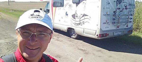 Александр Капер и его капермобиль Александр Капер и его капермобиль - Sputnik Казахстан