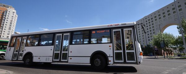 Астанадағы автобустың архивтегі фотосы - Sputnik Қазақстан