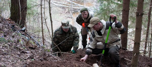 Поисковый отряд на месте раскопок - Sputnik Казахстан