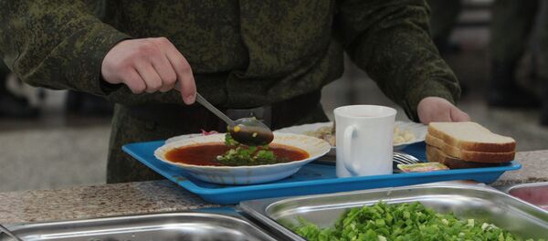 Әскерилерді тамақтандыру - Sputnik Қазақстан