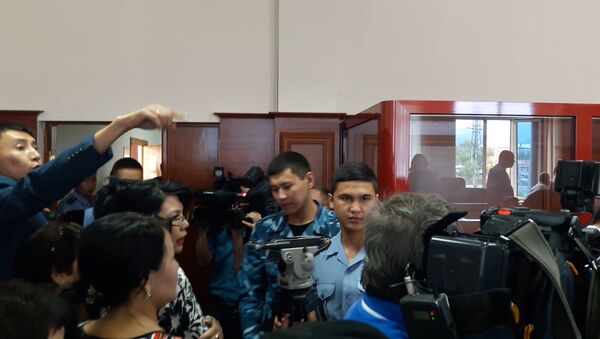 Дайте пожизненное! – видео из зала суда над убийцами ребенка - Sputnik Казахстан