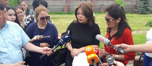 Мама убитого школьника Оркена Азаматулы прокомментировала приговор организатору убийства своего сына - Sputnik Казахстан