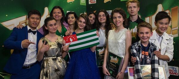 Участники Ты супер! получили подарки от Sputnik Участники Ты супер! получили подарки от Sputnik - Sputnik Казахстан