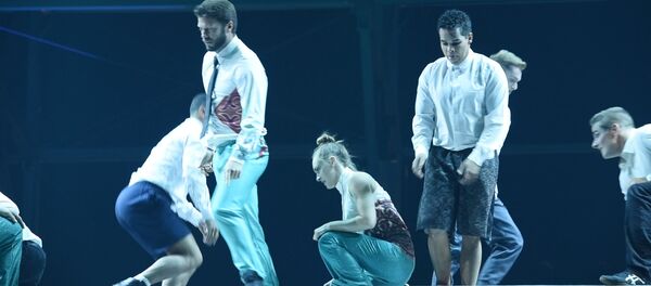 Смотри первым! - цирк дю Солей показал отрывок шоу для ЭКСПО - Sputnik Казахстан