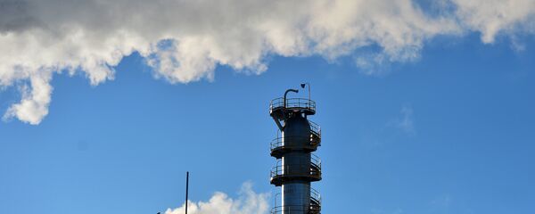 Трубы завода, архивное фото Трубы завода, архивное фото - Sputnik Казахстан