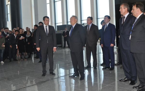 Нурсултан Назарбаев посетил новый терминал в аэропорту Астаны - Sputnik Казахстан