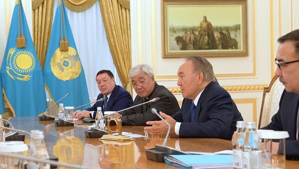 Встреча Нурсултана Назарбаева с почетным старшим министром, членом парламента Сингапура Го Чок Тонгом - Sputnik Казахстан