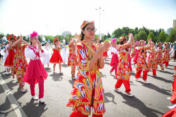 Парад детских оркестров впервые прошел в Алматы - Sputnik Казахстан