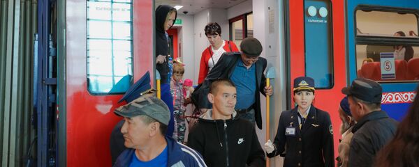 Поезда прибывают на новый вокзал в Астане - Sputnik Казахстан