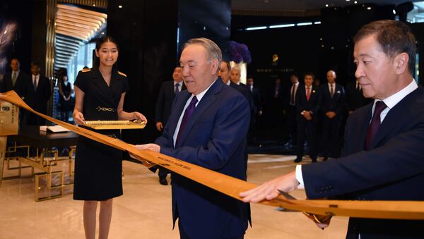 Глава Казахстана участвует в церемонии открытия отеля Ritz-Carlton в Астане - Sputnik Казахстан
