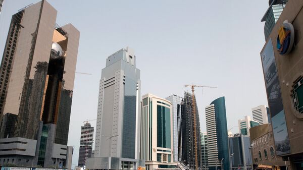Одна из центральных улиц Дохи - столицы Катара, архивное фото - Sputnik Казахстан