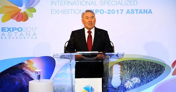 Нурсултан Назарбаев принял участие в приеме Международного Бюро Выставок 22 ноября 2012 года, архивное фото - Sputnik Казахстан
