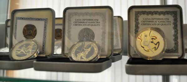 Серебряные монеты, спортивная серия - Sputnik Казахстан