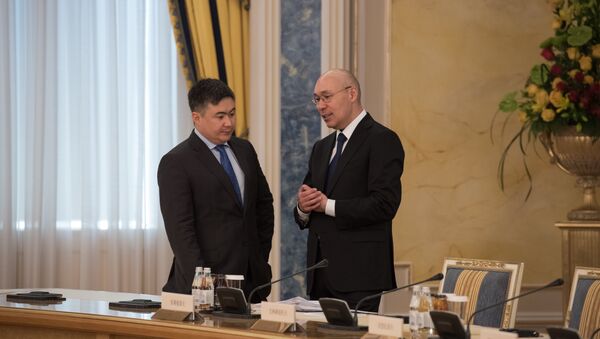 Тимур Сулейменов (слева) и Кайрат Келимбетов (справа) - Sputnik Казахстан