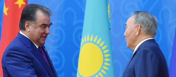 Тәжікстан президенті Эмомали Рахмон мен Қазақстан президенті Нұрсұлтан Назарбаев, архив сурет - Sputnik Қазақстан