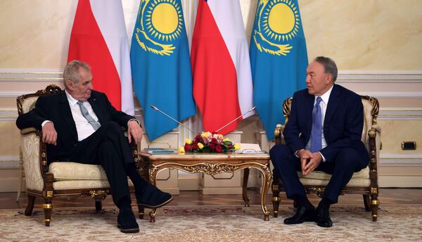 Нурсултан Назарбаев и президент Чехии Милош Земан - Sputnik Казахстан