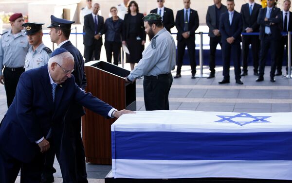 Президент Израиля Реувен Ривлин на церемонии прощания с Шимоном Пересом - Sputnik Казахстан