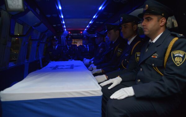 Гроб с телом бывшего президента Израиля Шимона Переса перевозят в Иерусалим - Sputnik Казахстан