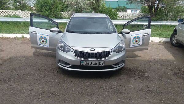 Служебное авто с наклейками - Sputnik Казахстан