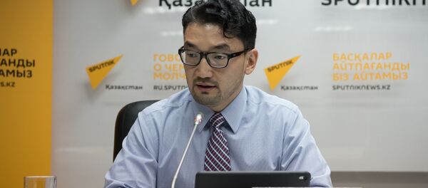 Экономист Рахим Ошакбаев Экономист Рахим Ошакбаев - Sputnik Казахстан