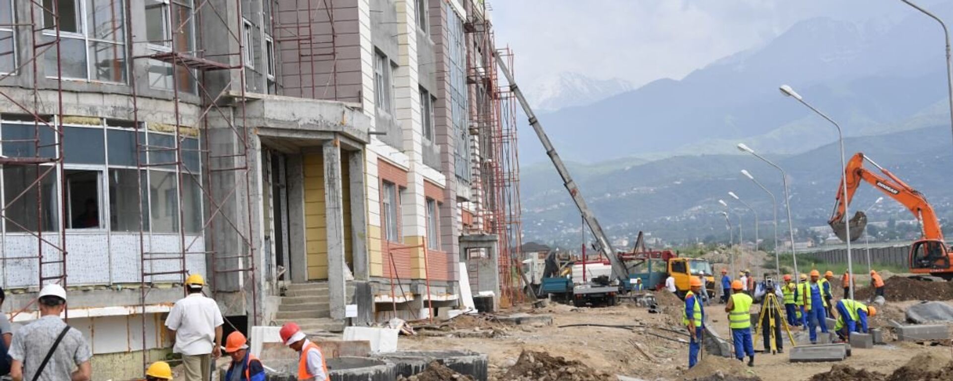 Құрылыс жұмыстары - Sputnik Қазақстан, 1920, 04.11.2025