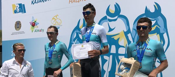 Велогонщики Astana Pro Team заняли все призовые места на ЧРК Велогонщики Astana Pro Team заняли все призовые места на ЧРК - Sputnik Казахстан