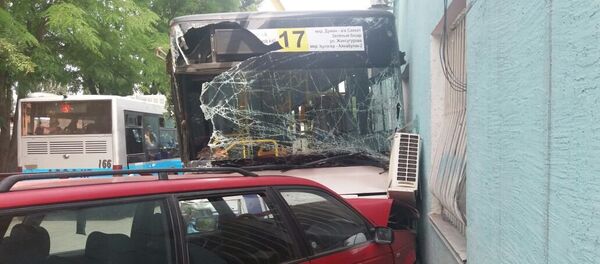 Сейфуллин көшесіндегі жаппай жол апаты Сейфуллин көшесіндегі жаппай жол апаты - Sputnik Қазақстан