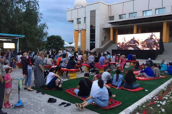 Летний кинотеатр в Астане - Sputnik Казахстан