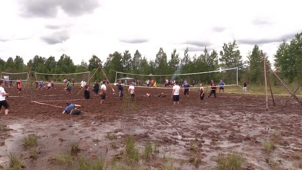 Волейбол в грязи - Sputnik Казахстан