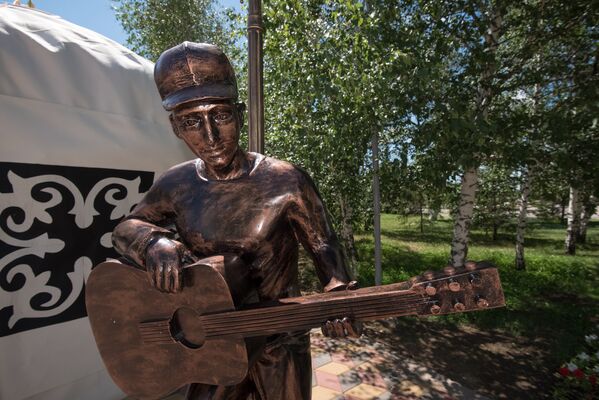 Скульптура гитариста - Sputnik Казахстан
