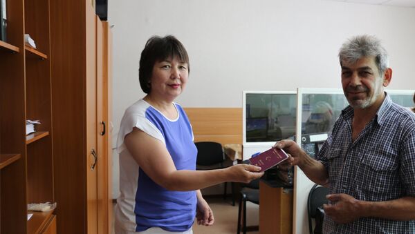 Гражданину Турции вернули утерянный паспорт - Sputnik Казахстан