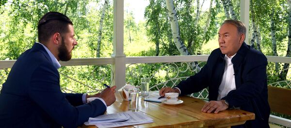 Нурсултан Назарбаев дал интервью телеканалу Россия 24 - Sputnik Казахстан