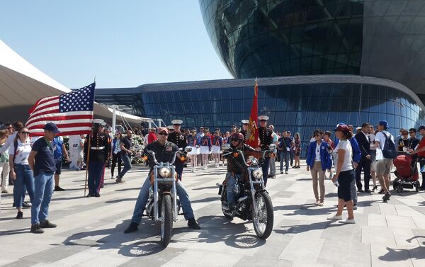 Байкеры на Harley Davidson - Sputnik Казахстан