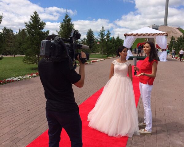 Церемония массового бракосочетания в Астане - Sputnik Казахстан