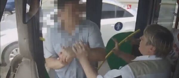 Потасовка в автобусе в Астане Потасовка в автобусе в Астане - Sputnik Казахстан