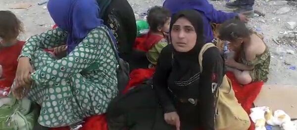 Жены боевиков Исламского государства рассказали полиции о своих нелегких судьбах Жены боевиков Исламского государства рассказали полиции о своих нелегких судьбах - Sputnik Казахстан